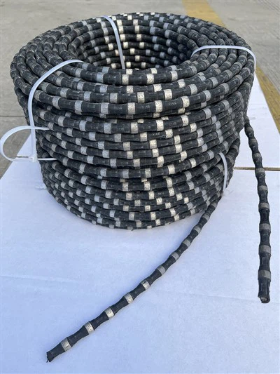 Káblová píla na betón